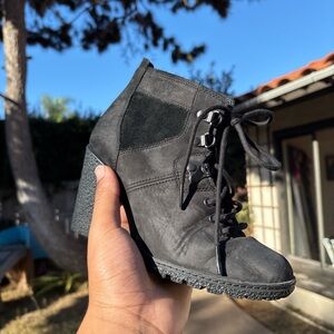 Black Timberland Heel Ankle Boots Size 6